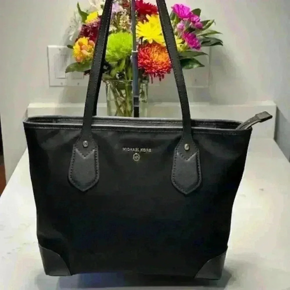 NWOT Michael Kors Eva Small Nylon Gabardine Top-Zip Tote Bag - Picture 1 of 13